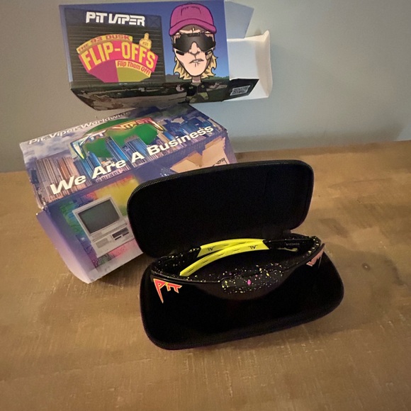 NIB Pit Viper 93’dusk flip ups - Picture 6 of 10